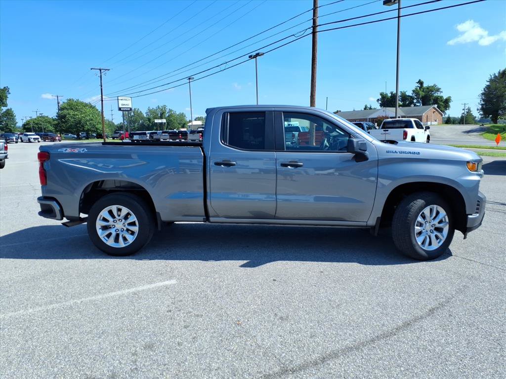 Used 2021 Chevrolet Silverado 1500 Custom AWD/4WD image 3