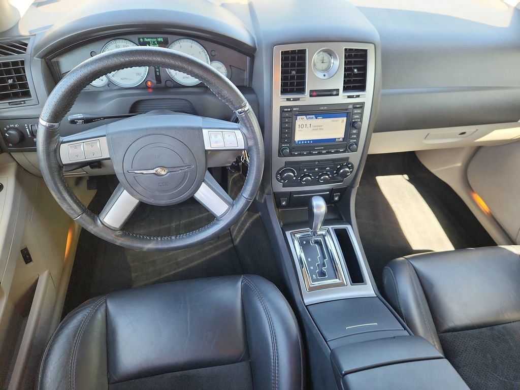 Used 2006 Chrysler 300 SRT8 w/ SRT Option Group II RWD image 11
