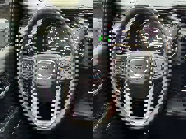 Used 2025 GMC Sierra 3500 Denali w/ Denali Reserve Package image 34