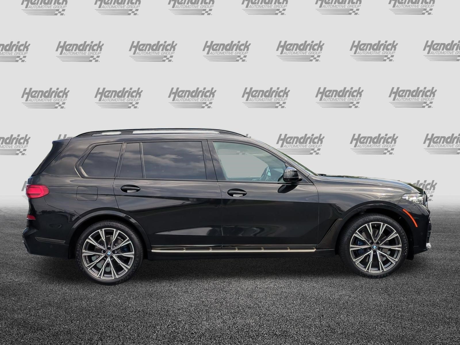 Used 2021 BMW X7 xDrive40i w/ M Sport Package AWD/4WD image 11