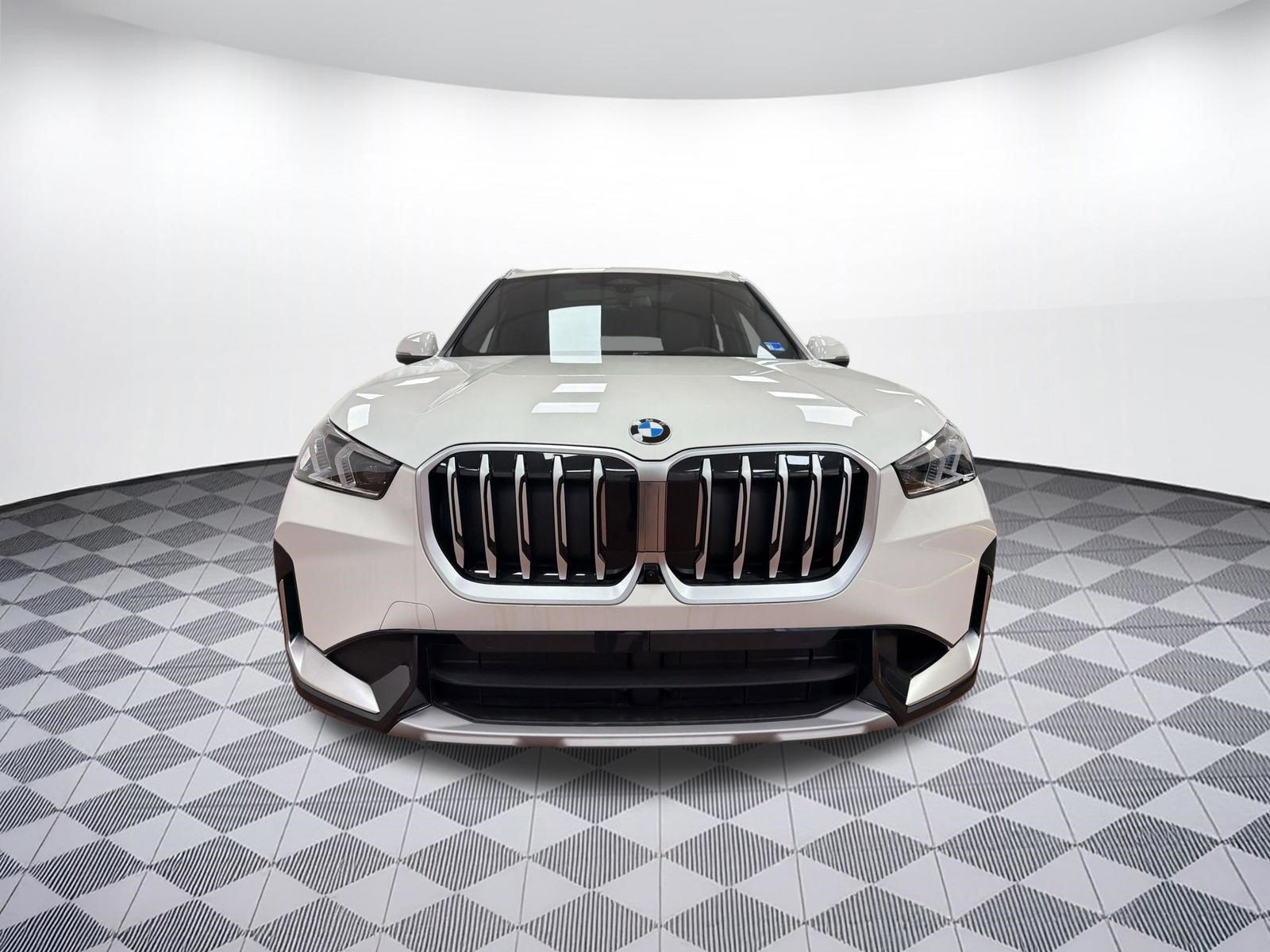 Used 2026 BMW X1 xDrive28i w/ Technology Package AWD/4WD image 5