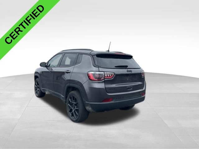 Used 2023 Jeep Compass Latitude w/ Convenience Group AWD/4WD image 4
