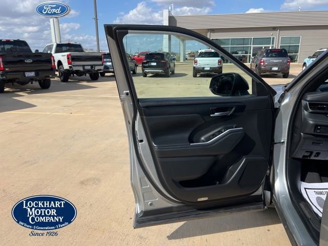 Used 2021 Toyota Highlander XSE image 9