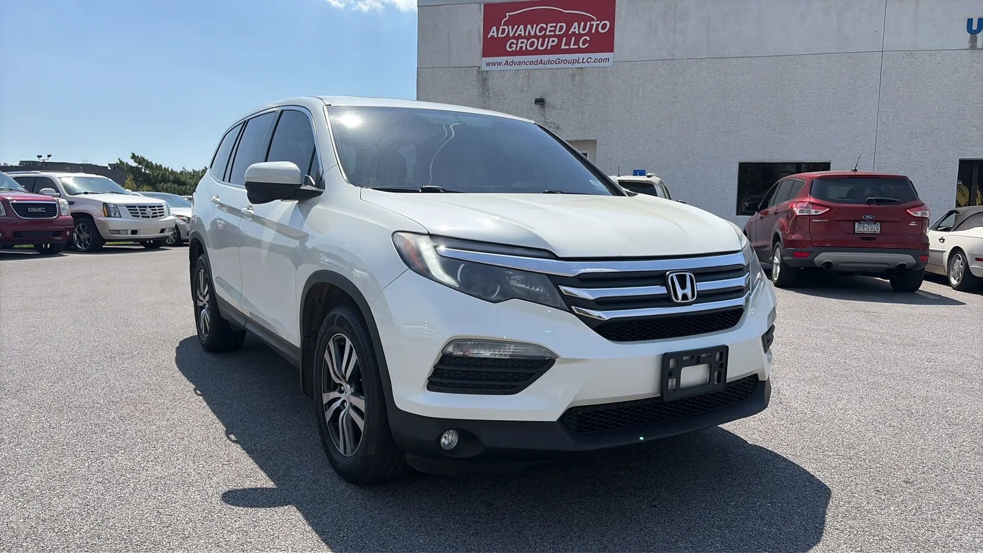 Used 2017 Honda Pilot EX-L image 2