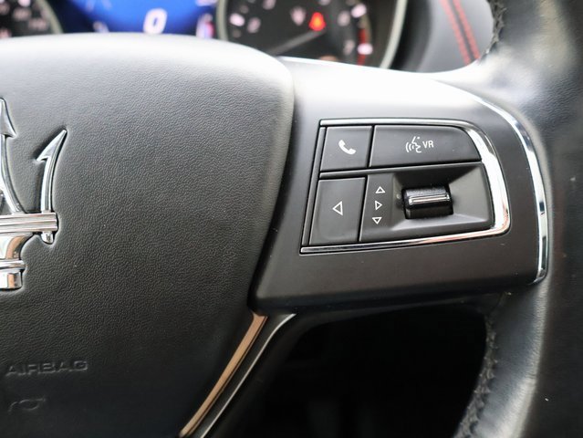 Used 2020 Maserati Levante GranLusso image 40