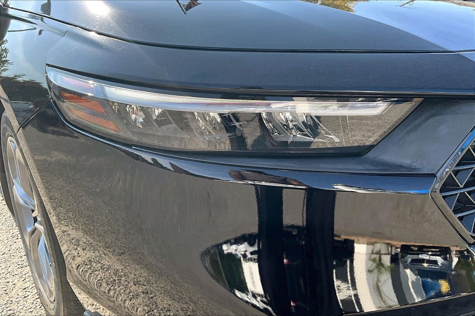 Used 2023 Honda Accord EX image 29