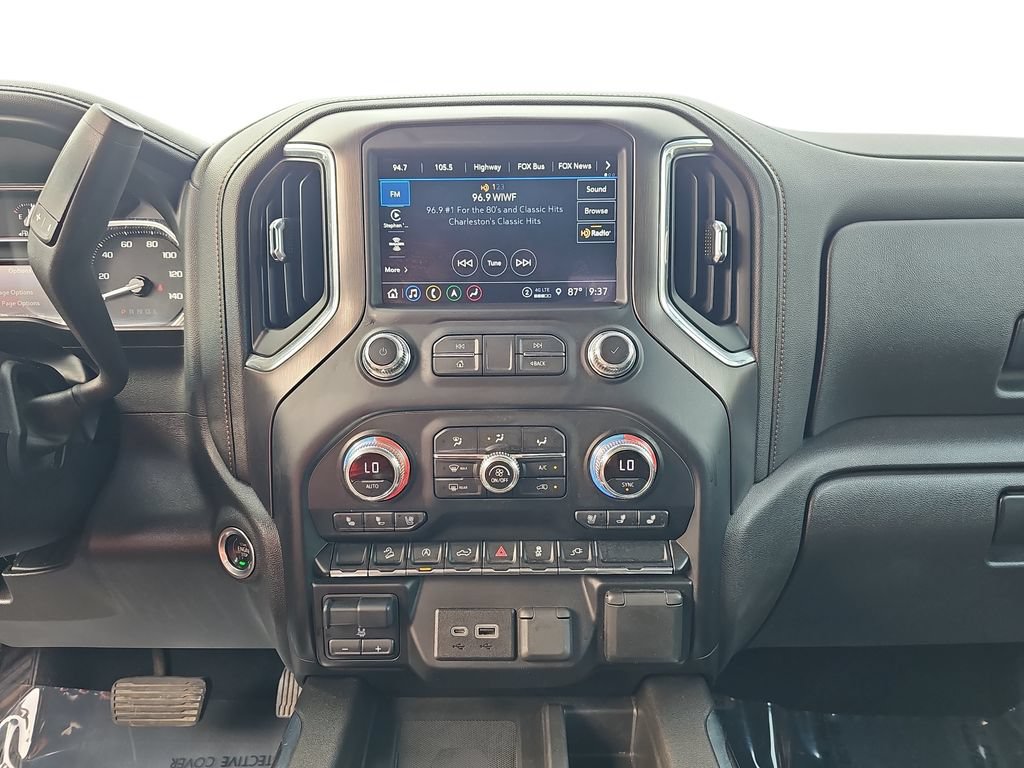 Used 2021 GMC Sierra 1500 AT4 w/ AT4 Preferred Package AWD/4WD image 19