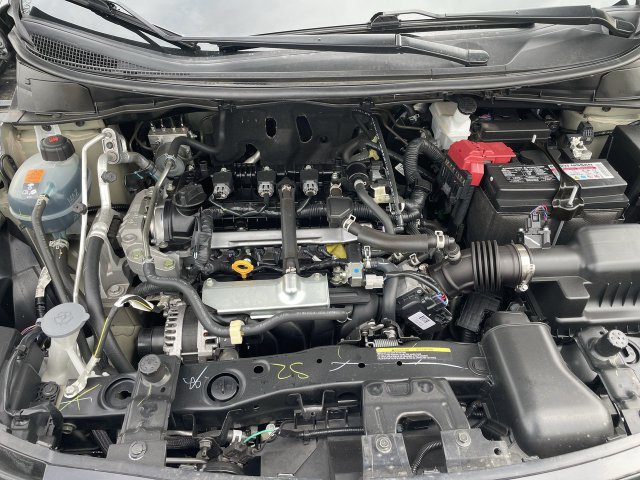 Used 2024 Nissan Versa SV FWD image 28