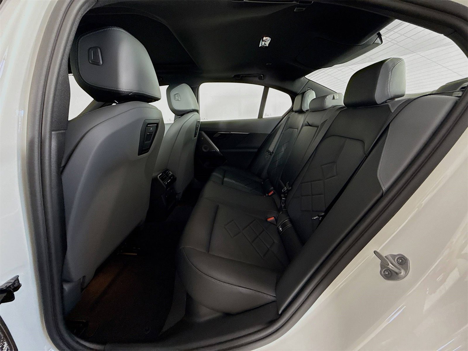 New 2026 BMW 540i xDrive w/ M Sport Package image 26