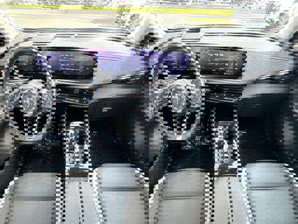 Certified 2024 Buick Envision Sport Touring image 19