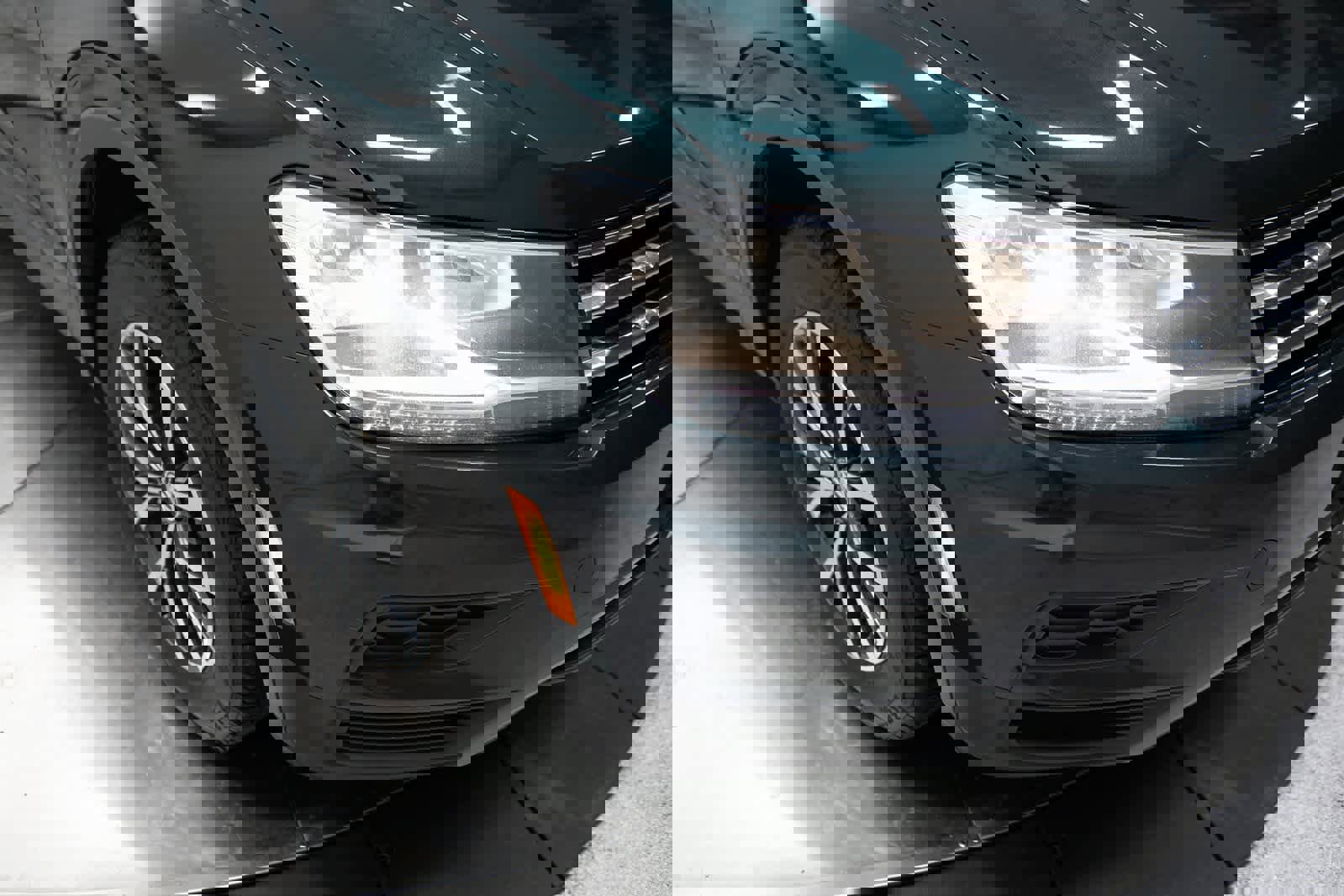 Used 2019 Volkswagen Tiguan SE w/ Panoramic Sunroof Package image 11