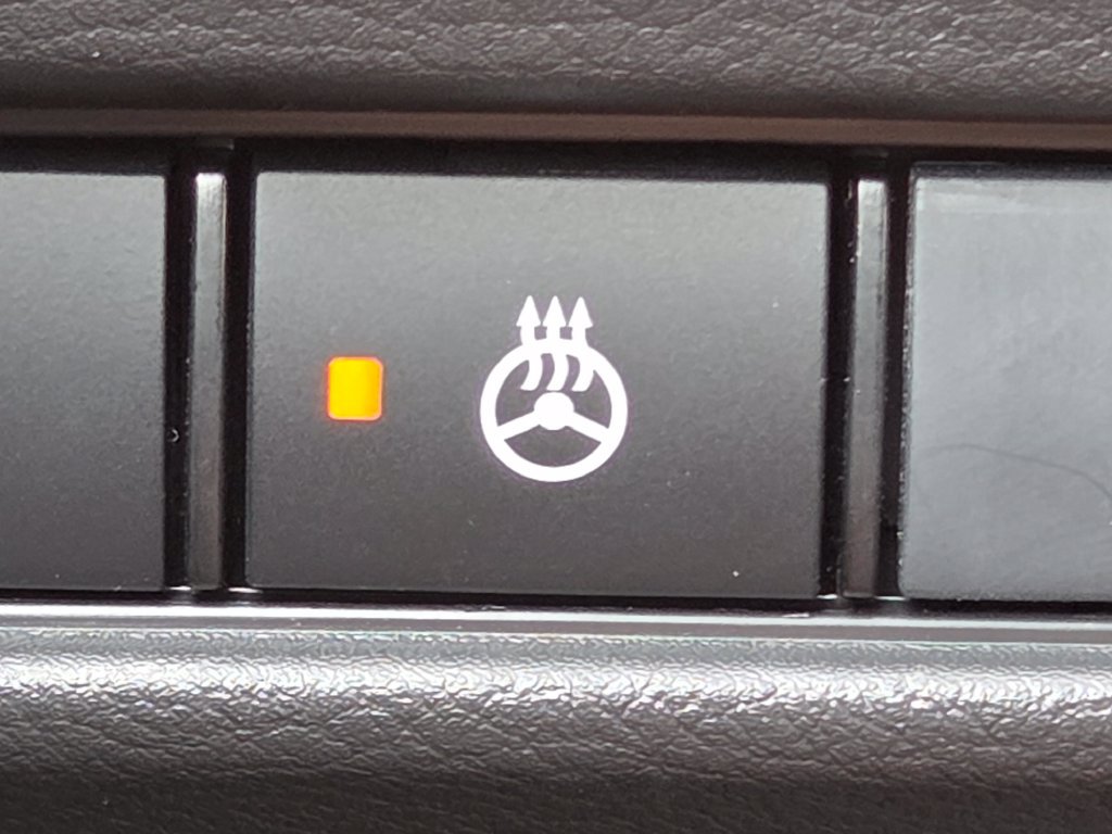 New 2026 Nissan Sentra SV w/ SV Convenience Package FWD image 8
