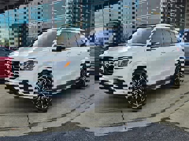 Used 2023 Mercedes-Benz GLS 580 4MATIC image 1