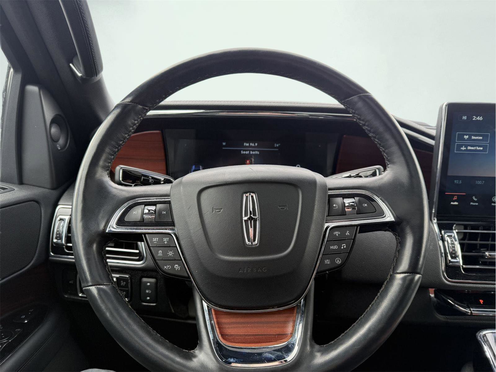 Used 2024 Lincoln Navigator Reserve image 14