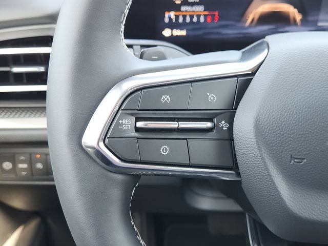 New 2027 Chevrolet Traverse LT FWD image 29
