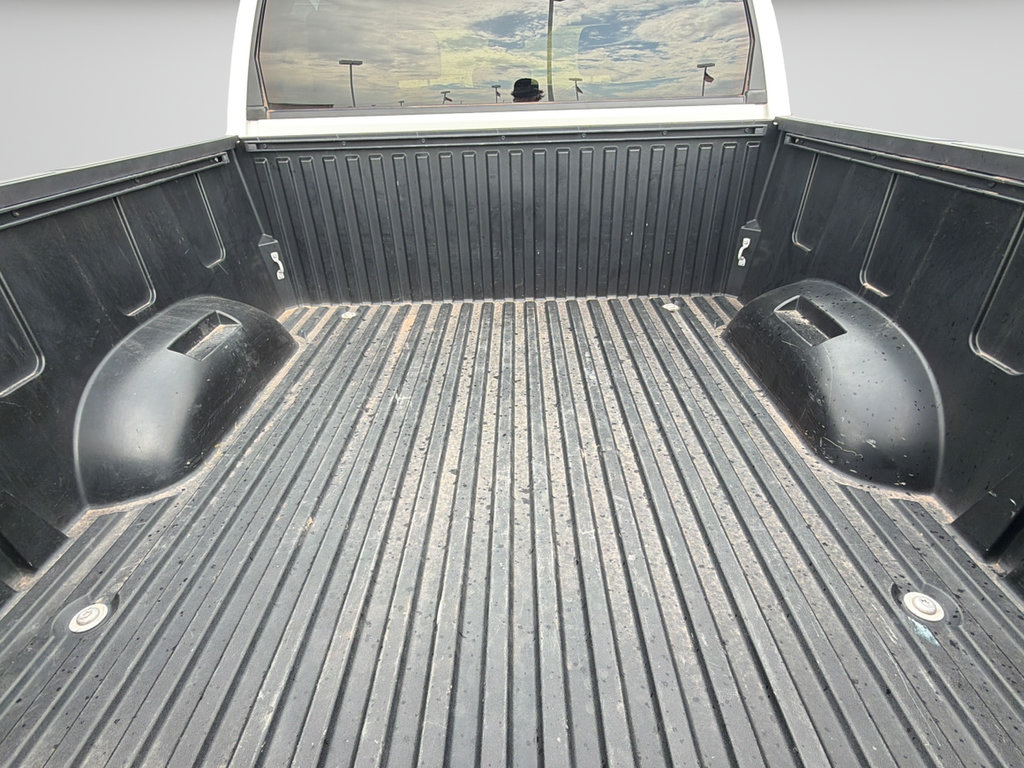 Used 2022 Toyota Tundra SR5 w/ SR5 Convenience Package AWD/4WD image 13