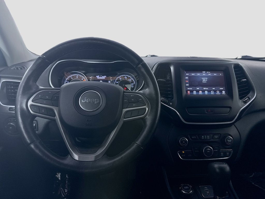 Used 2019 Jeep Cherokee Latitude Plus AWD/4WD image 24