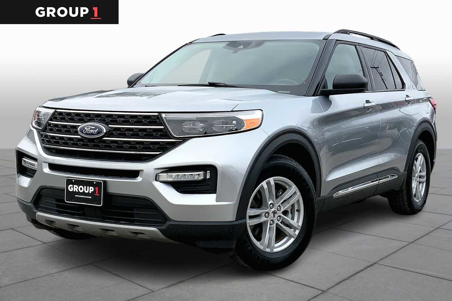 Used 2024 Ford Explorer XLT w/ Equipment Group 202A image 1