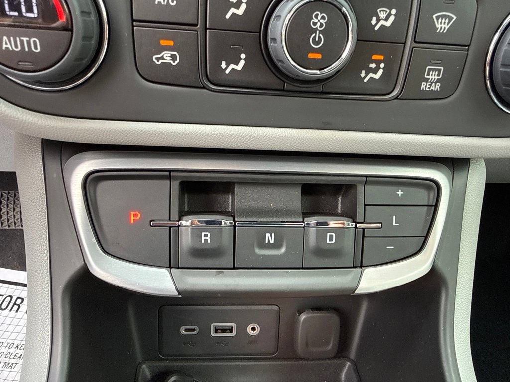 Used 2023 GMC Terrain SLE w/ Driver Convenience Package AWD/4WD image 34