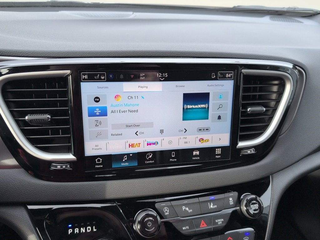 New 2026 Chrysler Voyager LX image 21