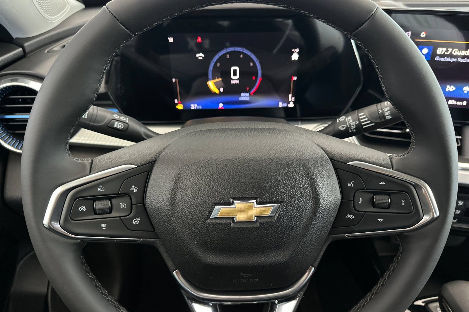 New 2026 Chevrolet Trax LT w/ Driver Confidence Package FWD image 23