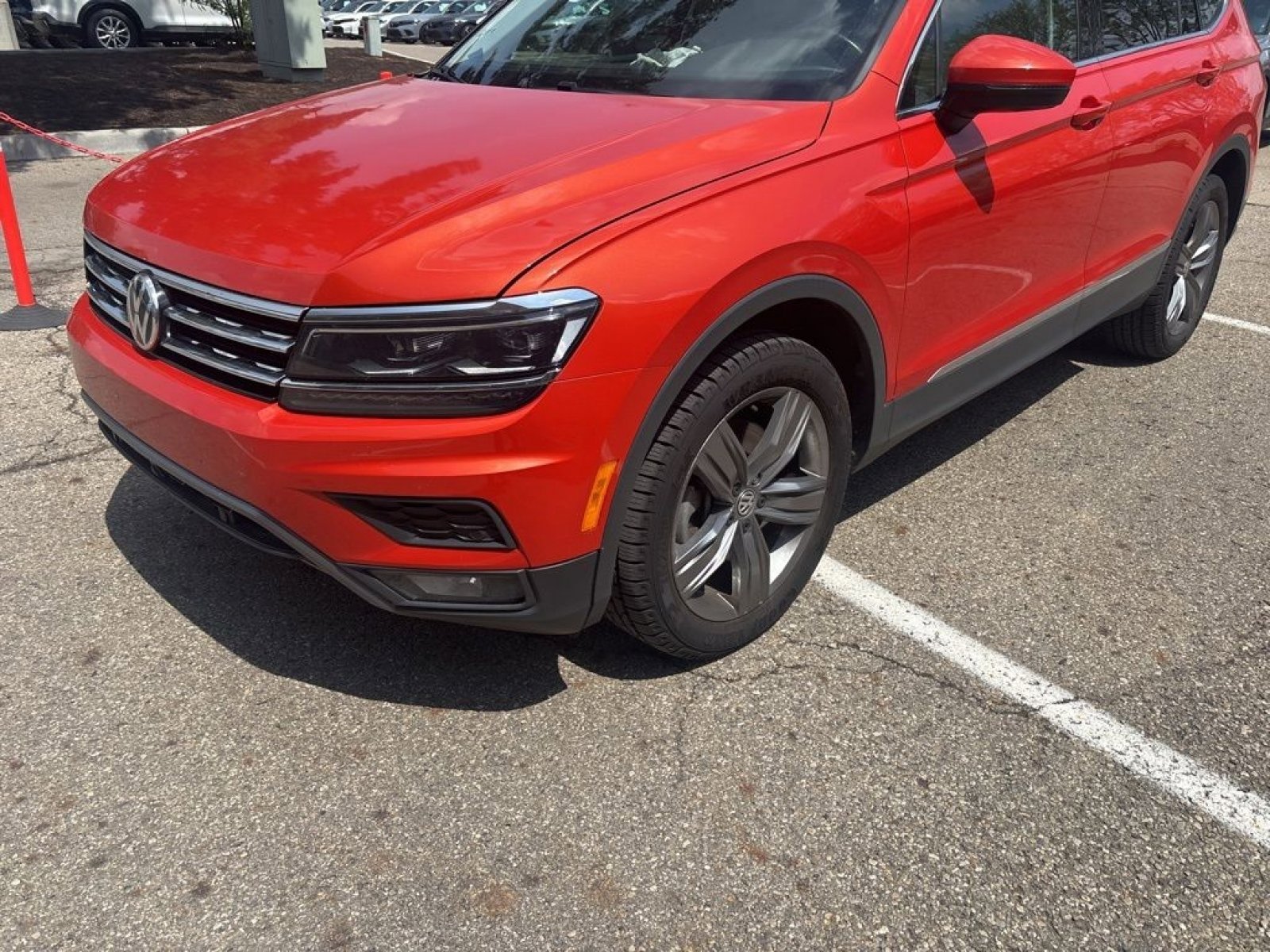 Used 2019 Volkswagen Tiguan SEL Premium w/ 3rd Row Seat Package AWD/4WD image 5
