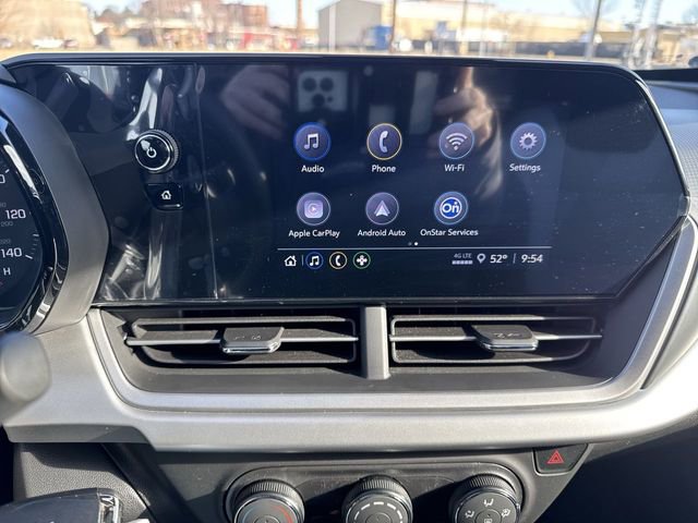 Certified 2025 Chevrolet Trax LS image 13