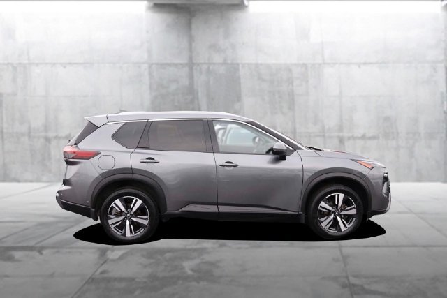 Certified 2025 Nissan Rogue SL w/ SL Premium Package AWD/4WD image 5