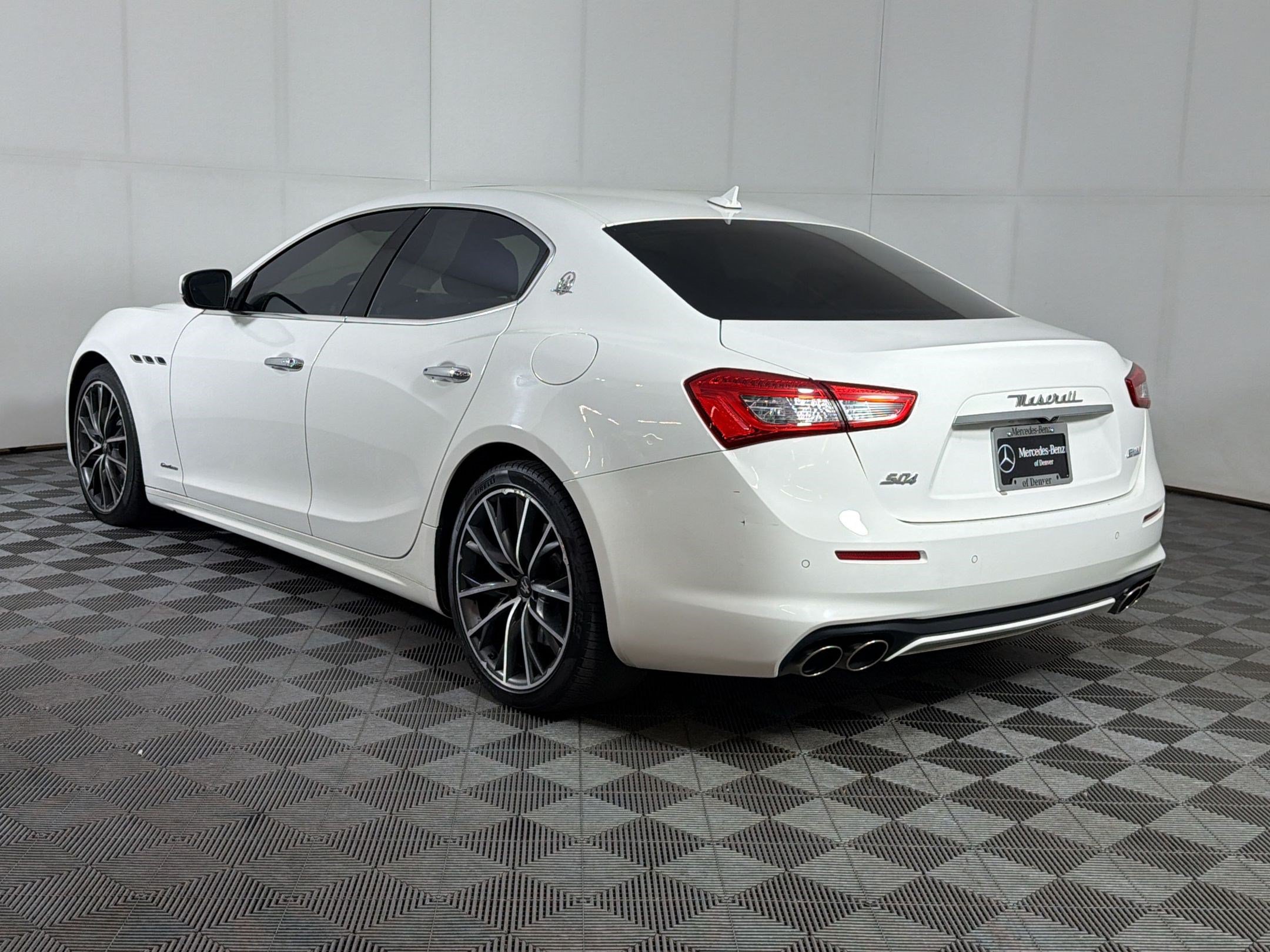 Used 2020 Maserati Ghibli S GranLusso AWD/4WD image 3