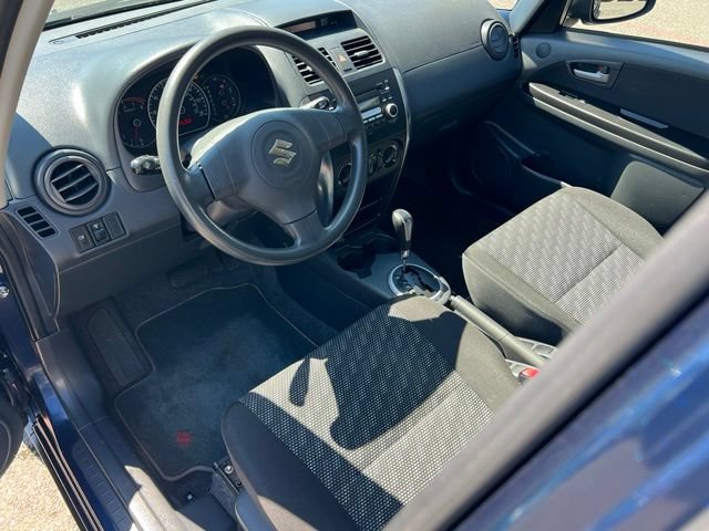 Used 2008 Suzuki SX4 Hatchback FWD image 13