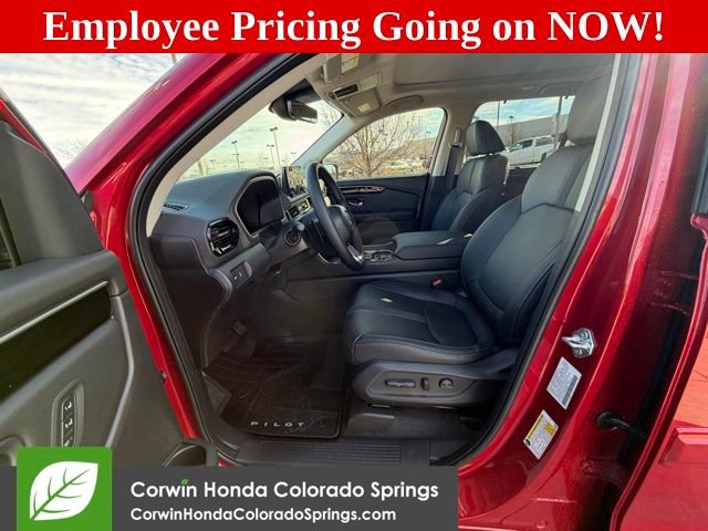 New 2025 Honda Pilot Touring image 14