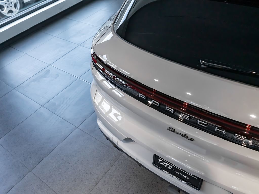 Certified 2025 Porsche Cayenne Turbo image 37