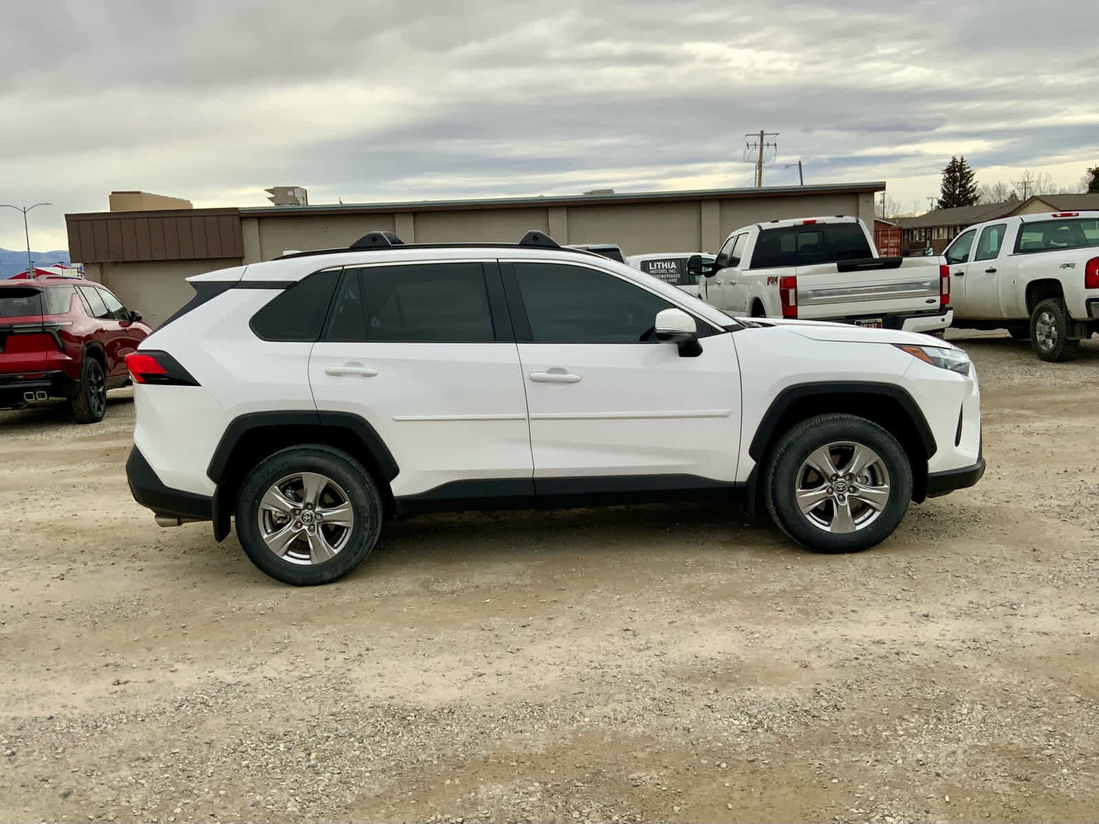 Used 2025 Toyota RAV4 XLE w/ Convenience Package image 6