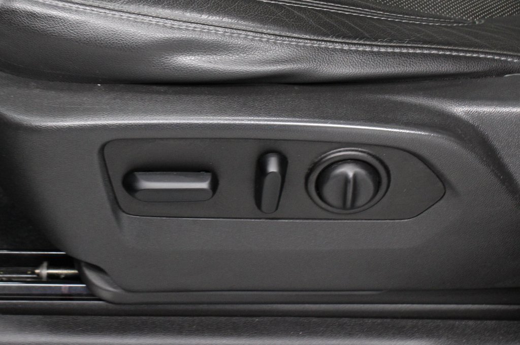 Used 2020 GMC Sierra 1500 SLT w/ SLT Premium Package image 22