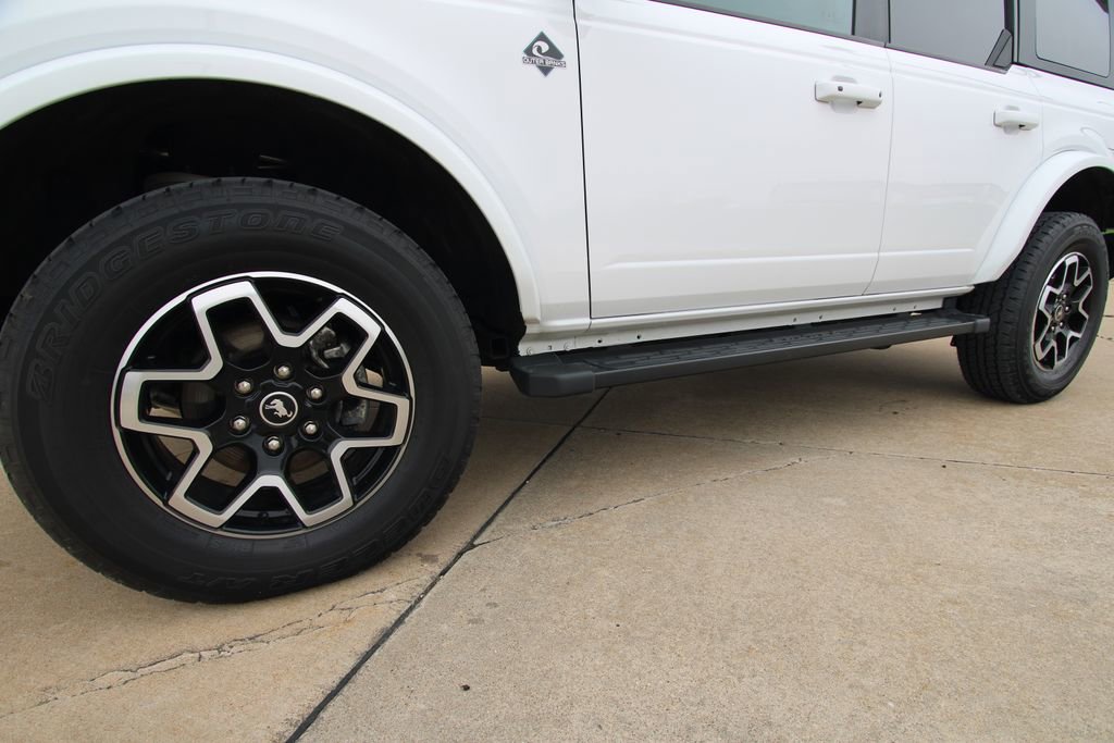 Used 2024 Ford Bronco Outer Banks image 10