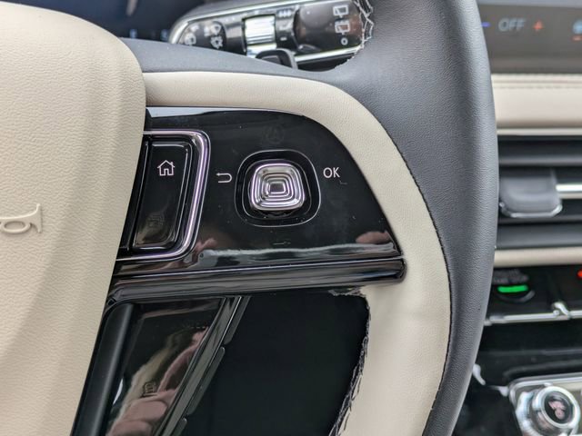 New 2026 Lincoln Corsair Premiere image 23