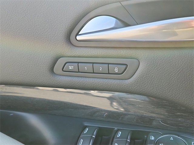 Used 2020 Cadillac XT4 Premium Luxury w/ Driver Awareness Package image 26