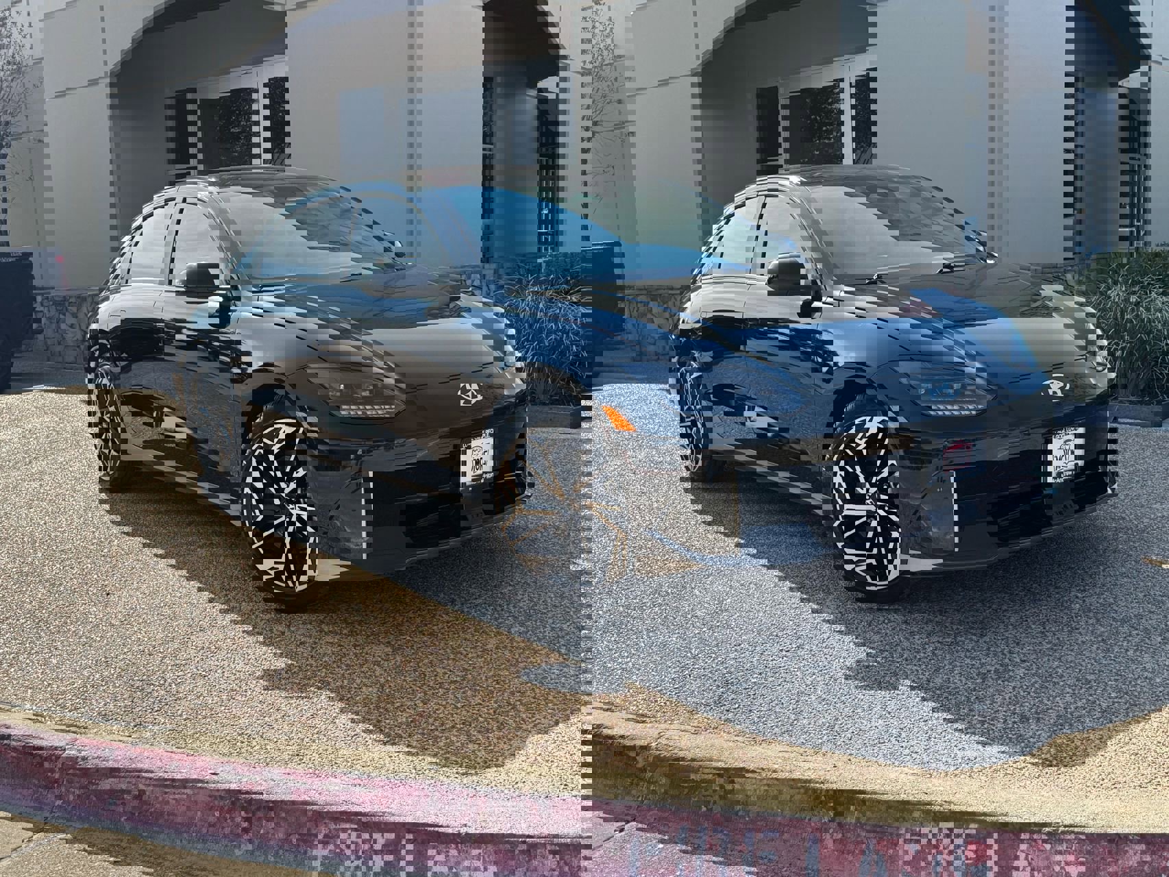 Used 2023 Hyundai Ioniq 6 SEL image 1