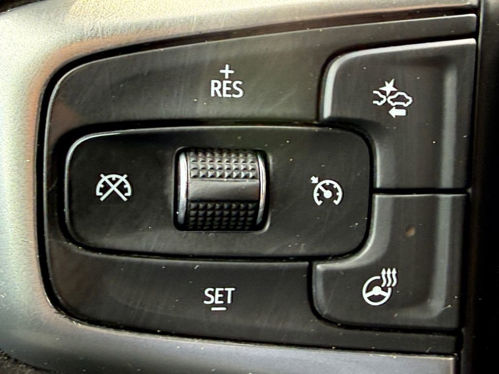Used 2022 Chevrolet Silverado 1500 RST AWD/4WD image 21