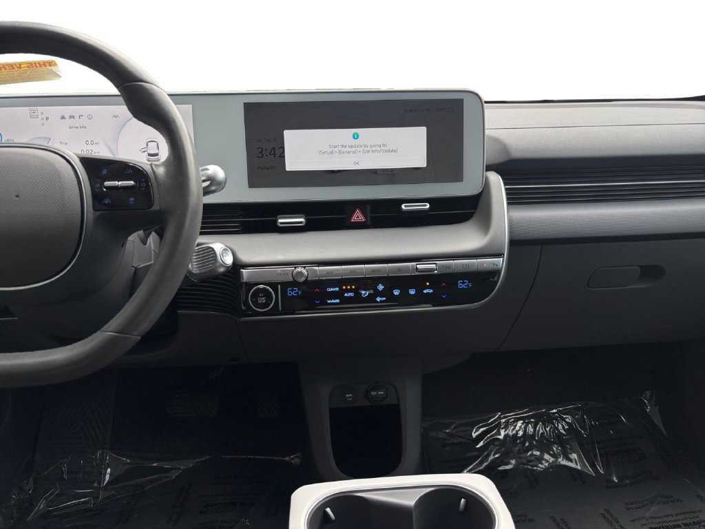 Used 2024 Hyundai Ioniq 5 SEL RWD image 12