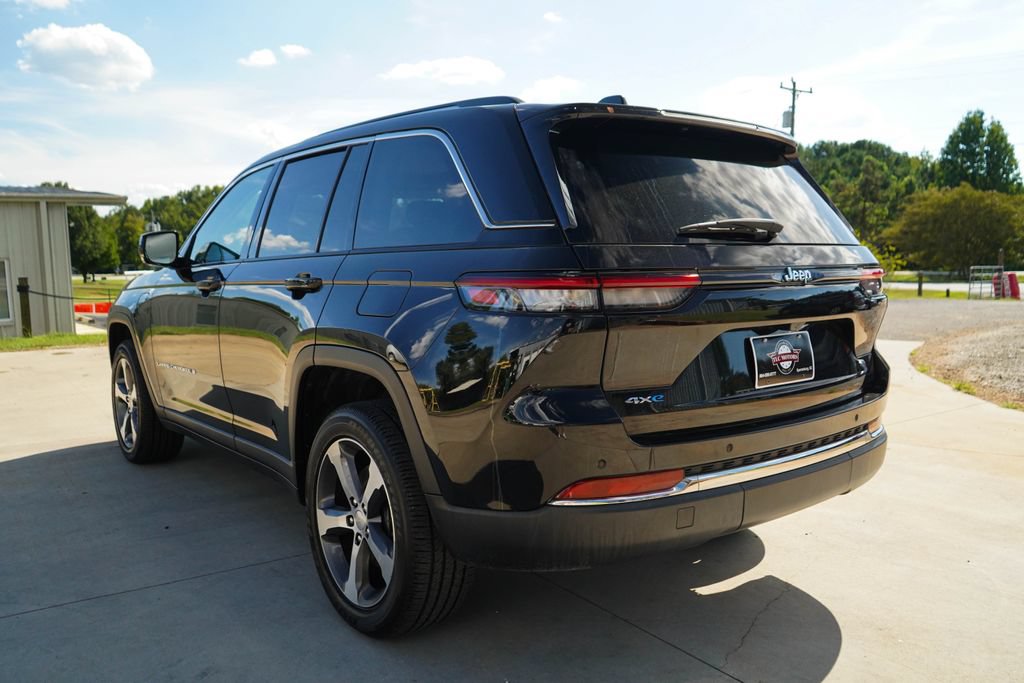 Used 2023 Jeep Grand Cherokee 4WD 4xe image 4