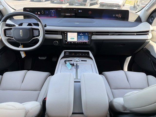 New 2026 Lincoln Navigator L Reserve AWD/4WD image 23