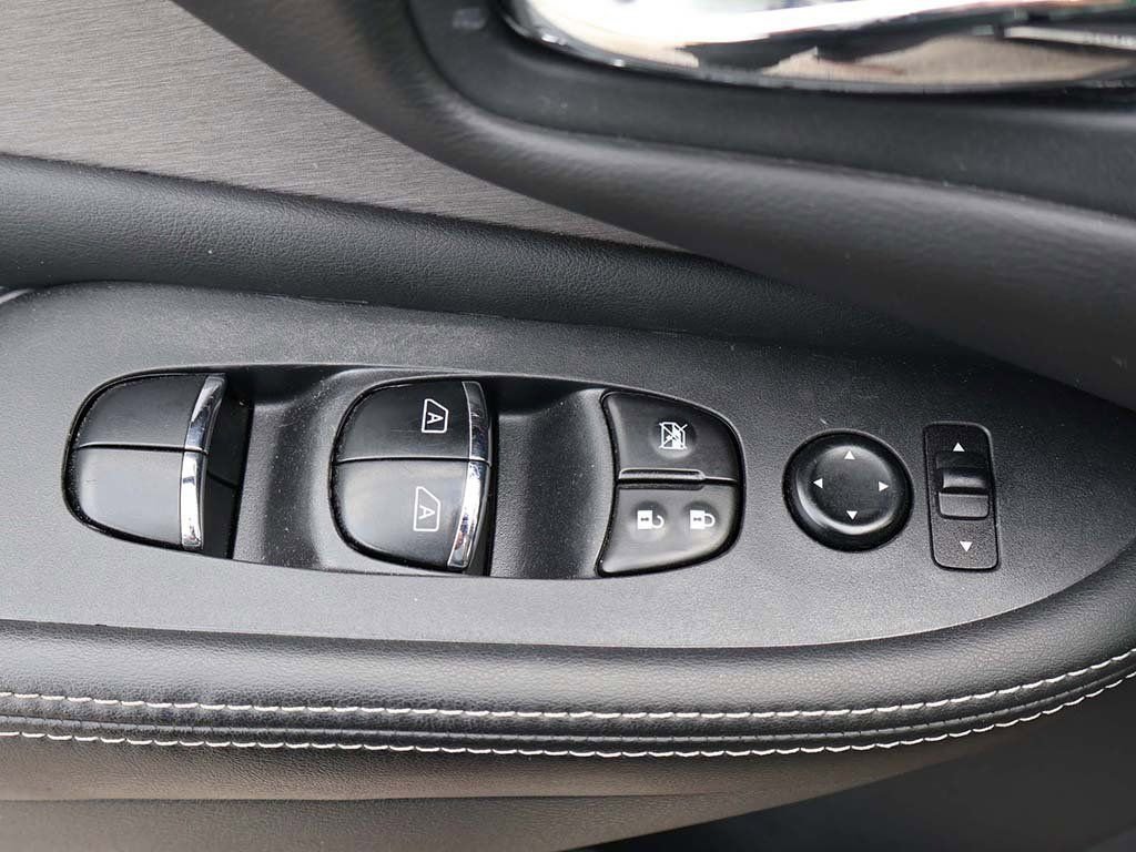 Used 2024 Nissan Murano SL image 42