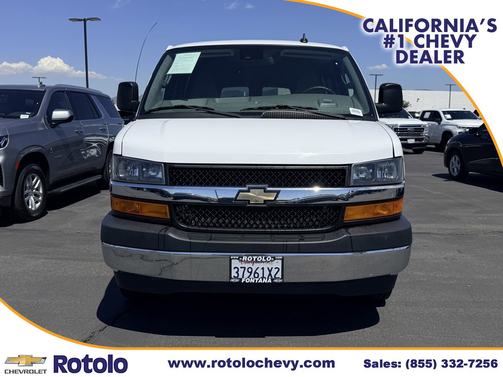 Used 2024 Chevrolet Express 3500 LT w/ LT Preferred Equipment Group RWD image 2