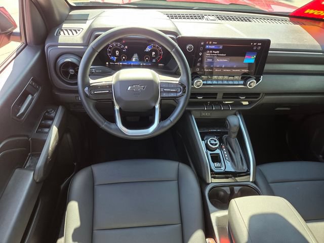 Certified 2025 Chevrolet Colorado Trail Boss w/ Midnight Edition AWD/4WD image 12
