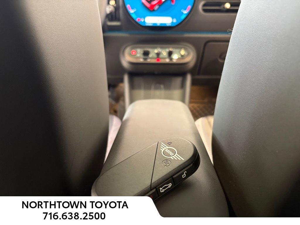 Used 2025 MINI Cooper S image 34