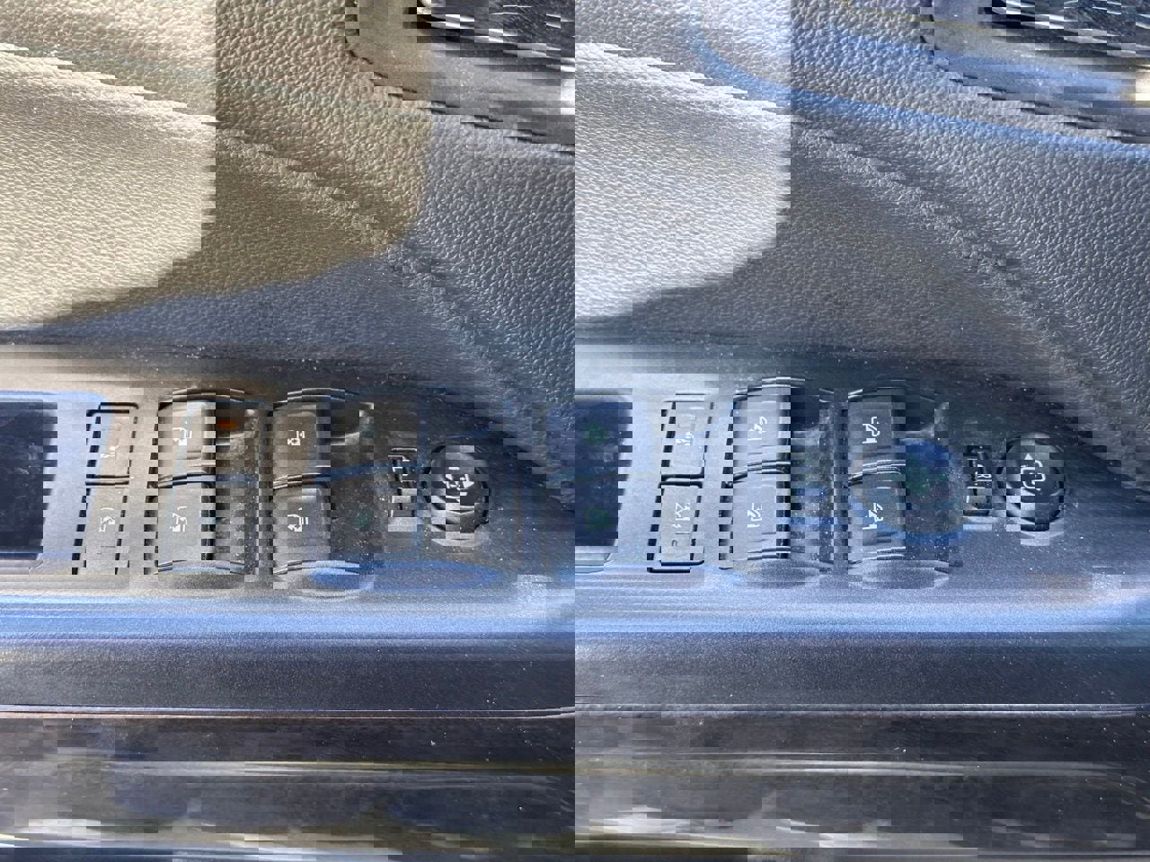 Used 2019 GMC Canyon SLE w/ Elevation Edition image 21