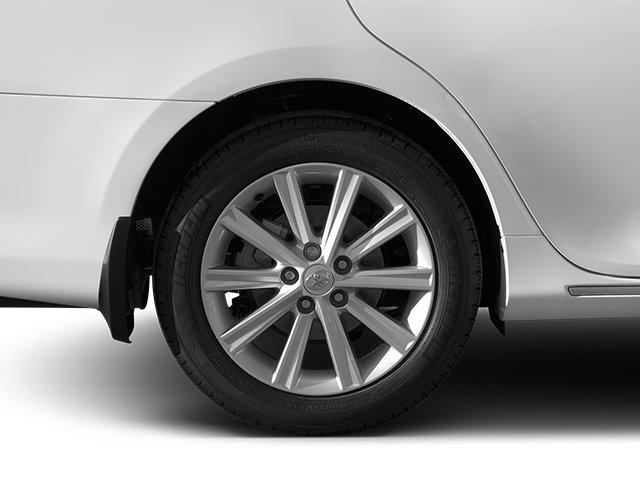 Used 2014 Toyota Camry XLE w/ Leather Package image 14