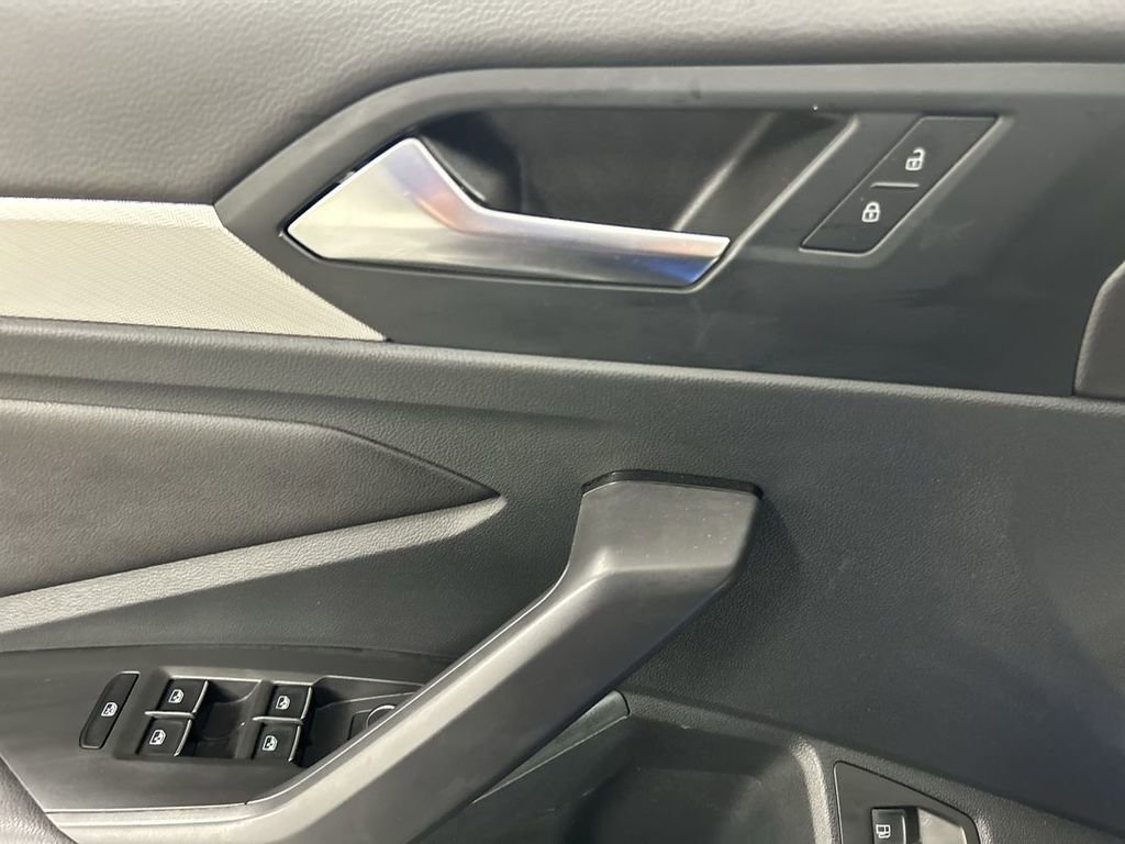 Certified 2023 Volkswagen Jetta Sport FWD image 11