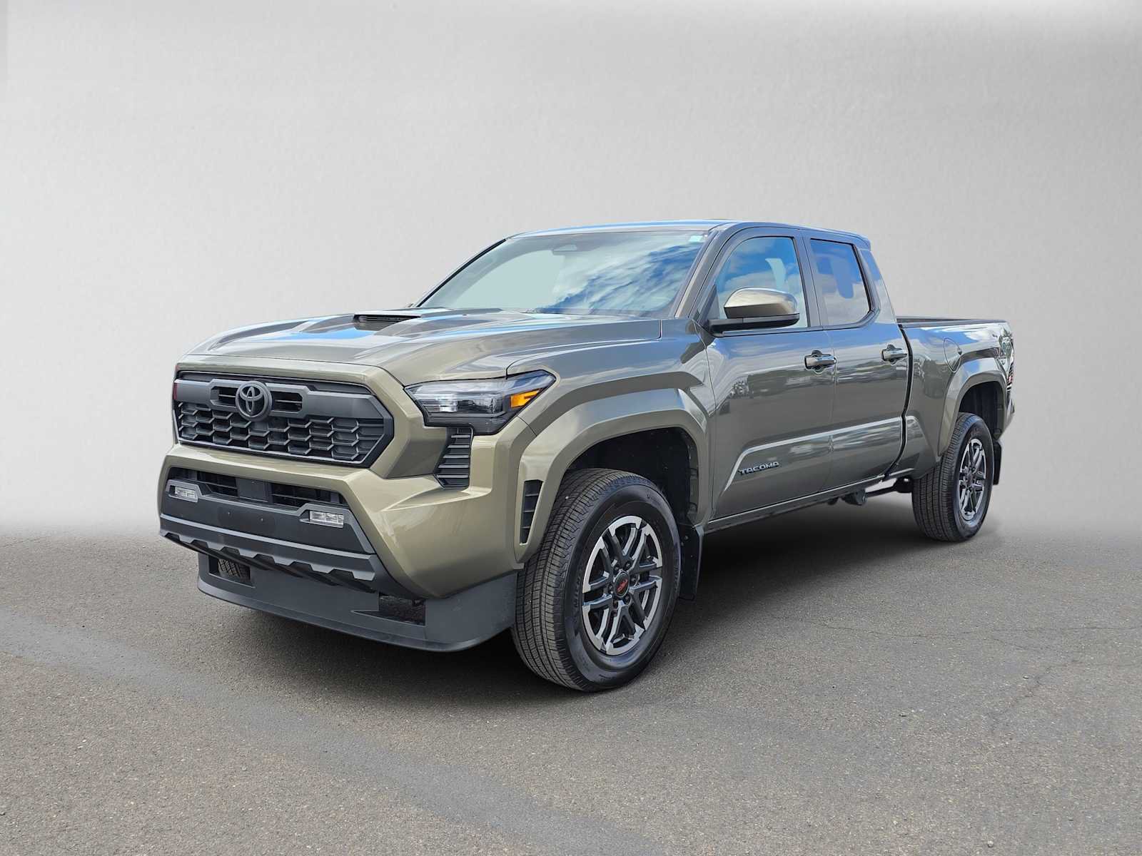 Certified 2025 Toyota Tacoma TRD Sport AWD/4WD image 8